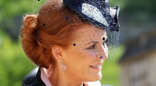 Sarah Ferguson confiesa que vive con el Príncipe Andrés