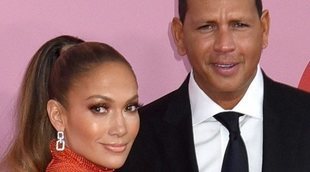 Jennifer Lopez sorprende a Alex Rodriguez con una gran fiesta de cumpleaños