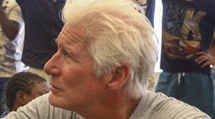 Lluvia de críticas hacia Richard Gere después de ayudar a refugiados del 'Open Arms' llegando en yate privado