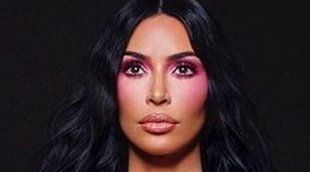 Las Kardashian vuelven a liarla con el Photoshop y ahora Kim Kardashian tiene 6 dedos en un pie