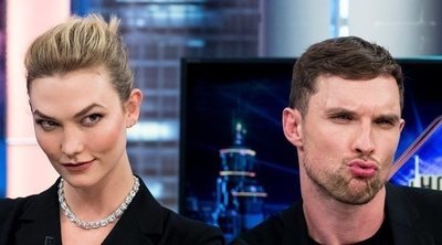 Karlie Kloss y Ed Skrein, la envidia de Pablo Motos por la increíble belleza de ambos en 'El Hormiguero'