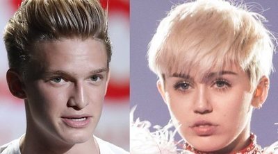 Miley Cyrus, pillada besándose con Cody Simpson dos semanas después de dejarlo con Kaitlynn Carter