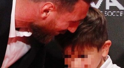 Thiago y Mateo, los hijos de Leo Messi, le roban el protagonismo en la entrega de su sexta Bota de Oro