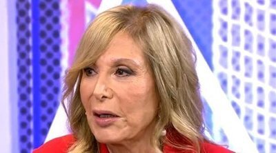 Pilar Eyre confiesa en 'Sábado Deluxe' que se besó con Julio Iglesias: "Si hubo algo más no me acuerdo"