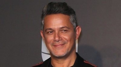 Alejandro Sanz presenta de manera oficial a su nueva pareja, Rachel Valdés, en los Grammy Latinos 2019