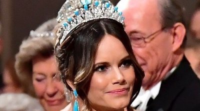 Tiaras y vestidazos: Magdalena de Suecia y Sofia Hellqvist brillan en la entrega de los Nobel 2019