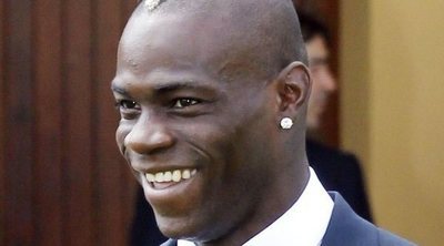 Mario Balotelli empieza 2020 estrellándose con su coche en la casa de su vecino