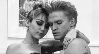 La felicitación de cumpleaños de Miley Cyrus a Cody Simpson: "Mi persona favorita con la que hacer el tonto"