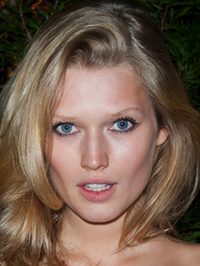 Toni Garrn