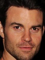 Daniel Gillies