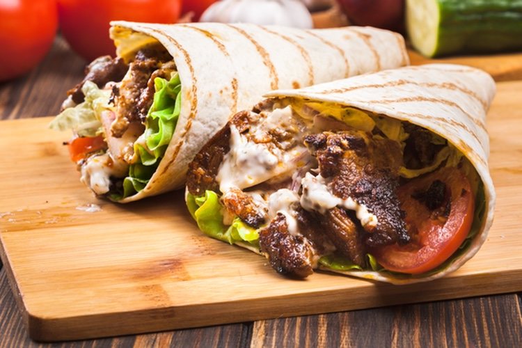 Este debería ser el resultado final de tu wrap de carne con queso de cabra