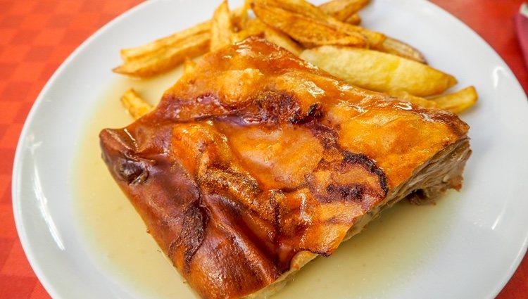 El secreto de un buen cochinillo asado es cuidar las materias primas 