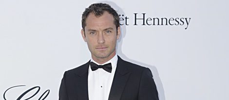 Jude Law en la gala amFAR en Cannes