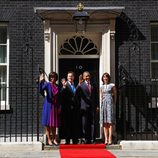 Los Obama y los Cameron en Downing Street