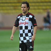 Felipe Massa en un partido benéfico por Haití