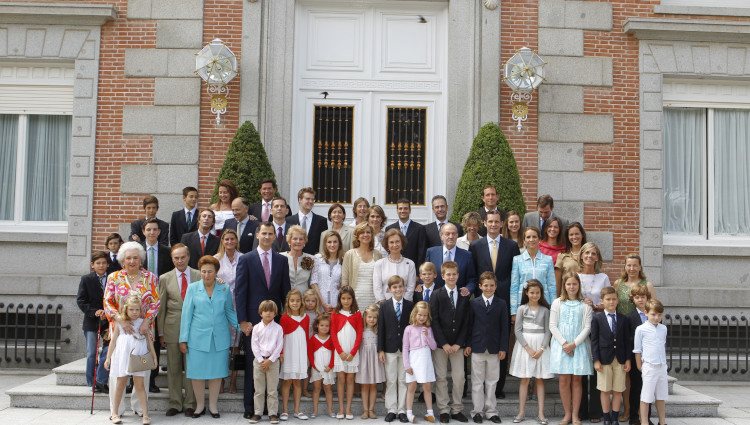 Foto de familia de la primera comunión de Miguel Urdangarín