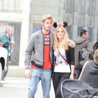 David de Gea y Edurne posan felices en Disneyland París