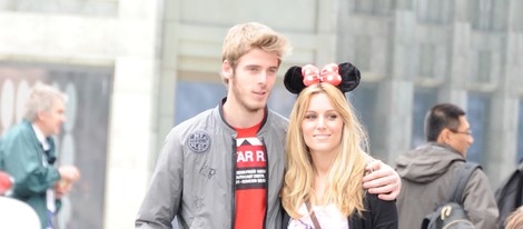 David de Gea y Edurne posan felices en Disneyland París