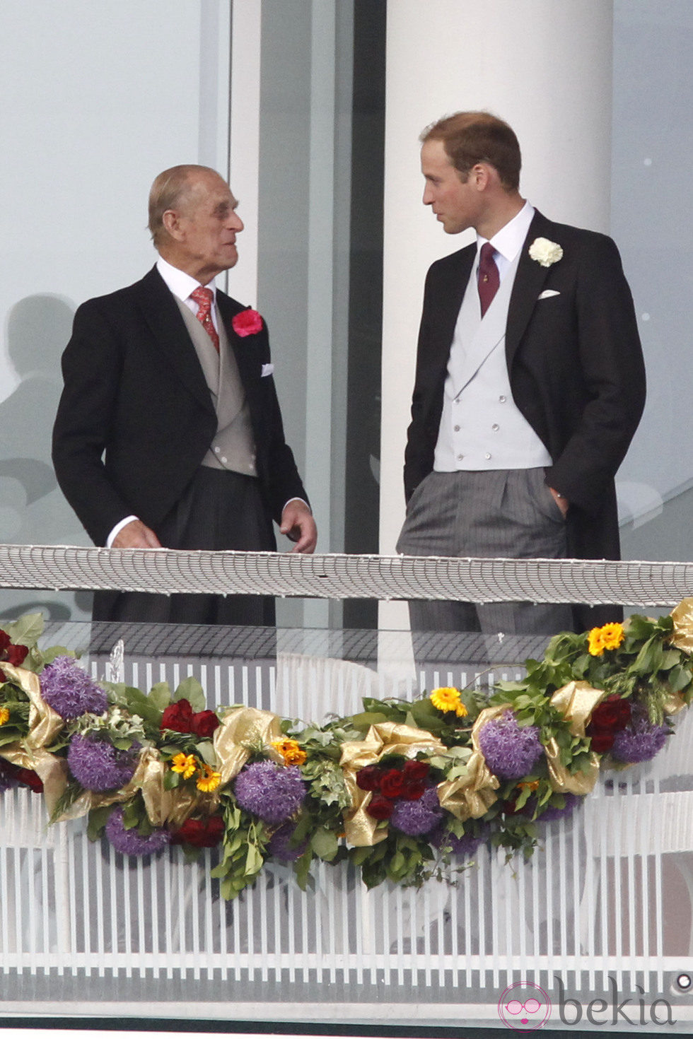 El Príncipe Felipe y el Príncipe Guillermo en el Derby de Epsom