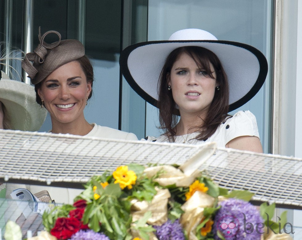 La Duquesa de Cambridge y la Princesa Eugenia en el Derby de Epsom