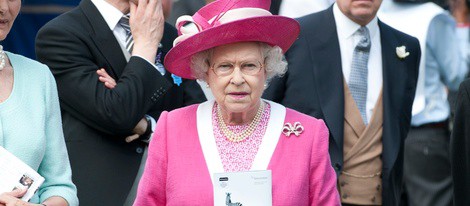 La Reina Isabel II en el Derby de Epsom