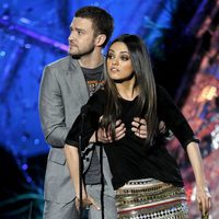 Justin TImberlake y Mila Kunis 'cariñosos' en los MTV Movie Awards 2011