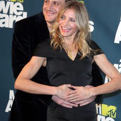 Cameron Diaz y Jason Segel en la alfombra roja de los MTV Movie Awards 2011