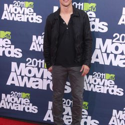 Taylor Lautner en la alfombra roja de los MTV Movie Awards 2011