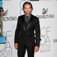 Gerard Butler en los Premios CFDA