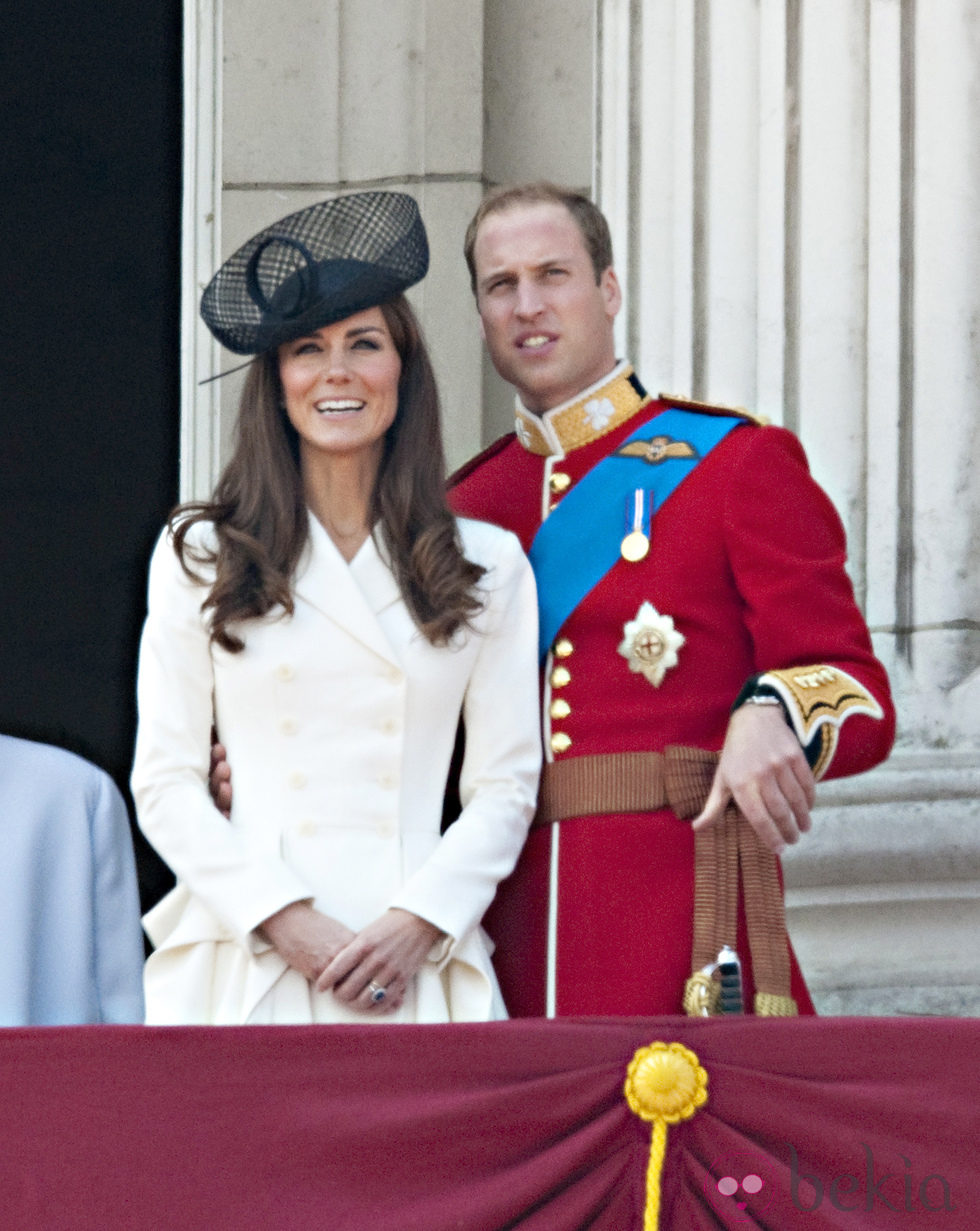 Los Duques de Cambridge en Buckingham Palace