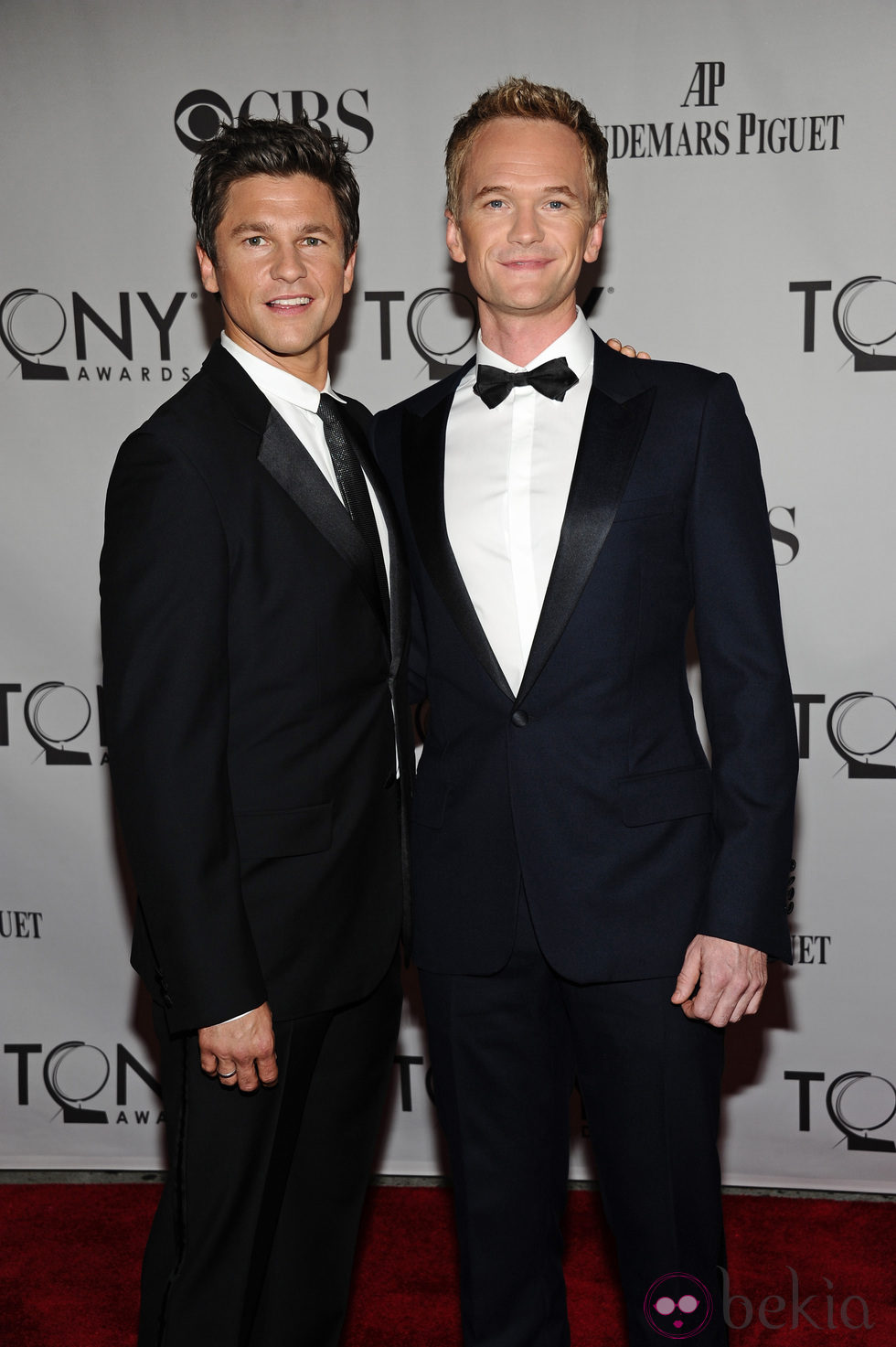 Neil Patrick Harris y David Burtka en los Premios Tony