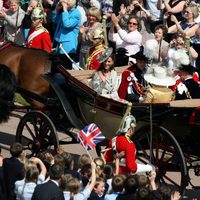 Los Duques de Cambridge, el Príncipe Carlos y la Duquesa de Cornualles en la Jarretera