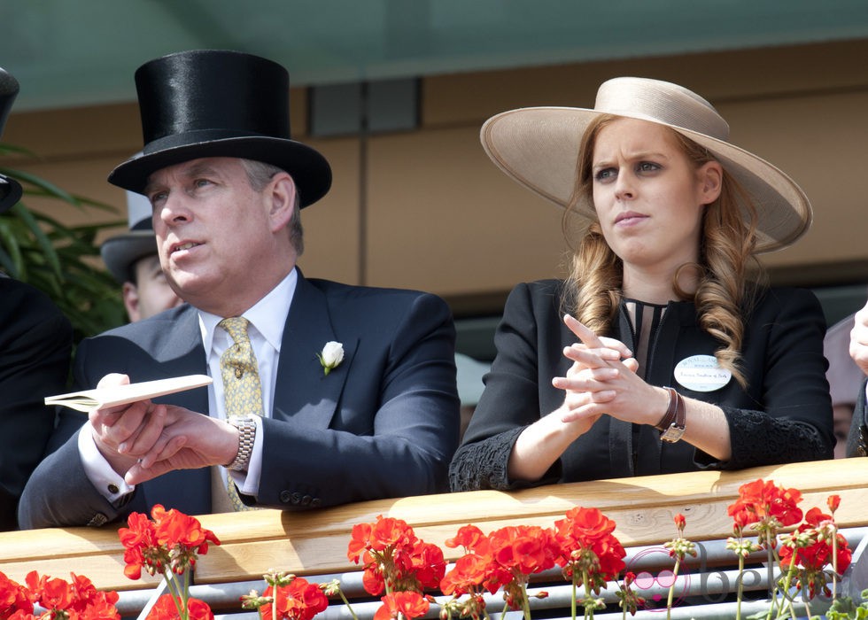 El Duque de York y la Princesa Beatriz en Ascot