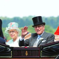 Isabel II y Felipe de Edimburgo en Ascot