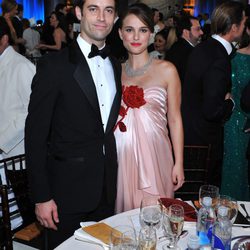 Natalie Portman y Benjamin Millepied en los Globos de Oro 2011