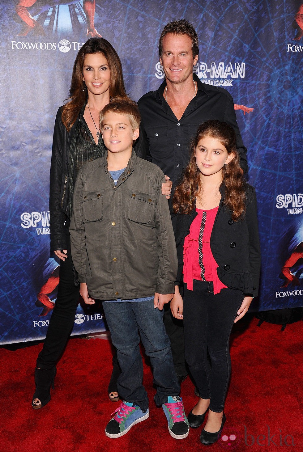 Cindy Crawford y su familia en el estreno de 'Spider-Man'