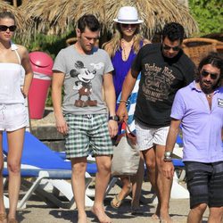 Fonsi Nieto, Alba Carrillo y Javier Hidalgo en Ibiza