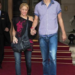 Shakira y Piqué cogidos de la mano en París