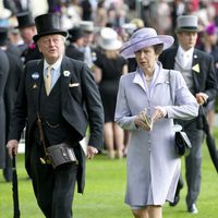 La Princesa Ana y Andrew Parker Bowles en Ascot