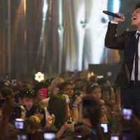 Bruno Mars cantando en los MuchMusic Video Awards 2011