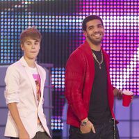 Justin Bieber y Drake en los MuchMusic Video Awards 2011