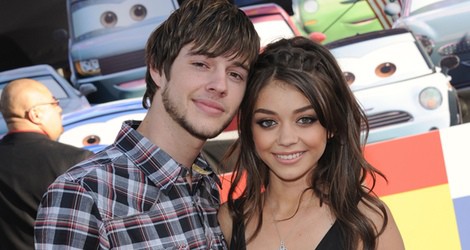 Sarah Hyland y Matt Prokop en el estreno de 'Cars 2'