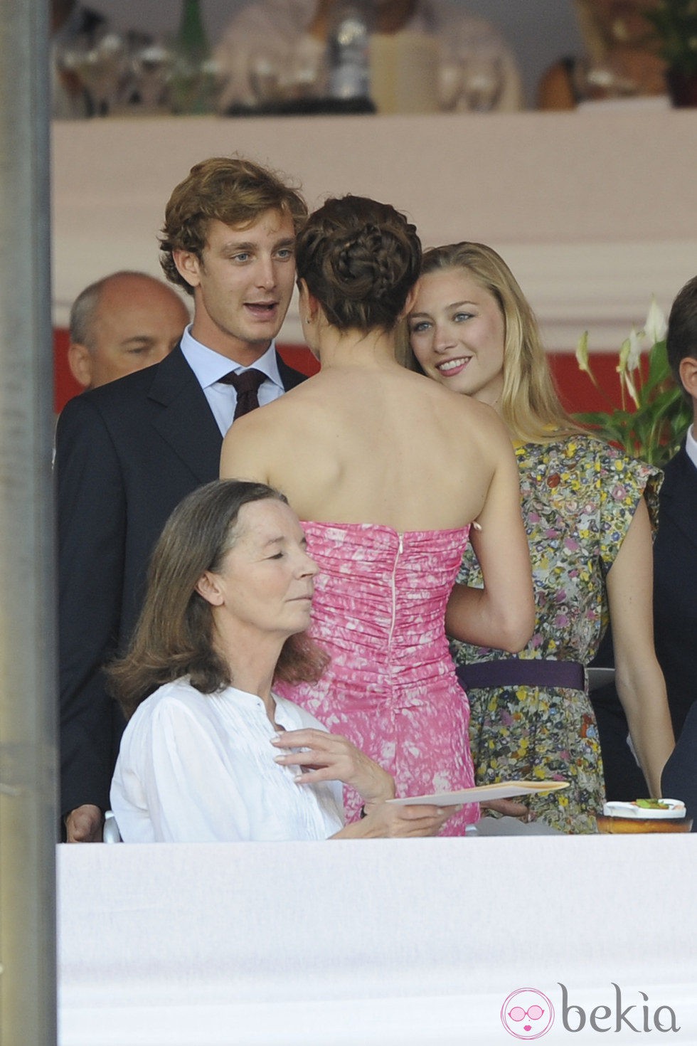 Beatriz Borromeo, Carlota y Pierre Casiraghi en el Concurso Hípico de Monte-Carlo