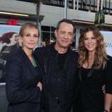 Julia Roberts, Tom Hanks y Rita Wilson en el estreno de 'Larry Crowne'