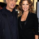 Tom Hanks y Rita Wilson en el estreno de 'Larry Crowne'