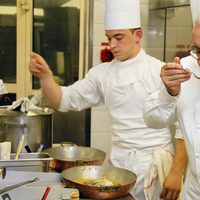 Alain Ducasse prueba un menú en Mónaco