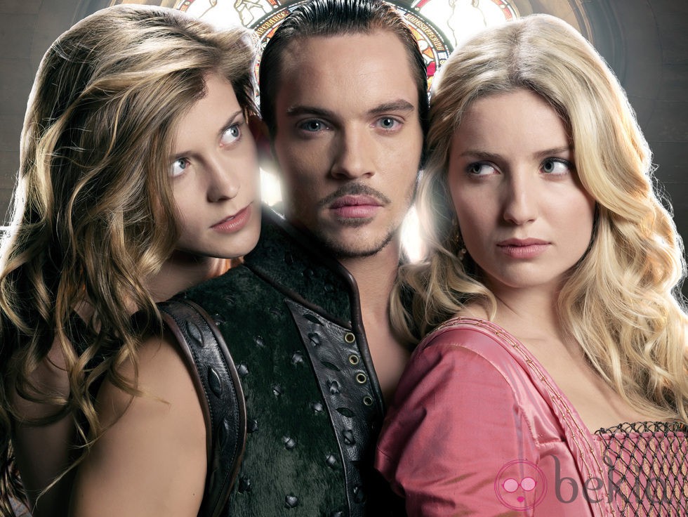 Jonathan Rhys Meyers, Anabelle Wallis y Tamzin Merchant en 'Los Tudor'