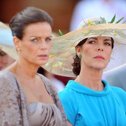 Estefanía y Carolina de Mónaco en la boda civil de Alberto II y Charlene Wittstock