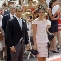 Carlota Casiraghi y Alex Dellal en la boda de Alberto y Charlene