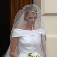 El traje de novia de Charlene Wittstock, diseñado por Armani